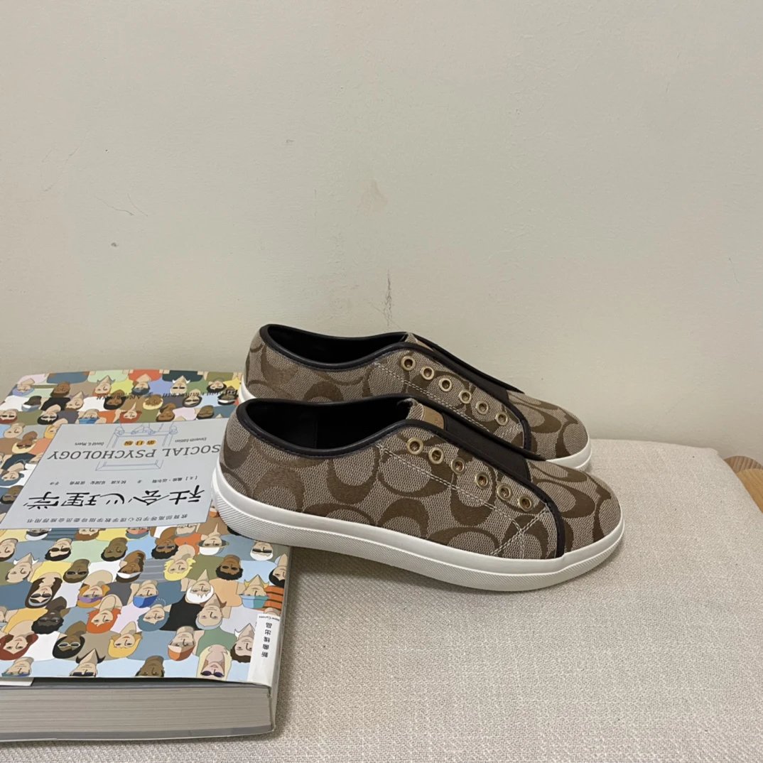 Gucci GG Canvas Low-Top Sneakers Brown White Sole