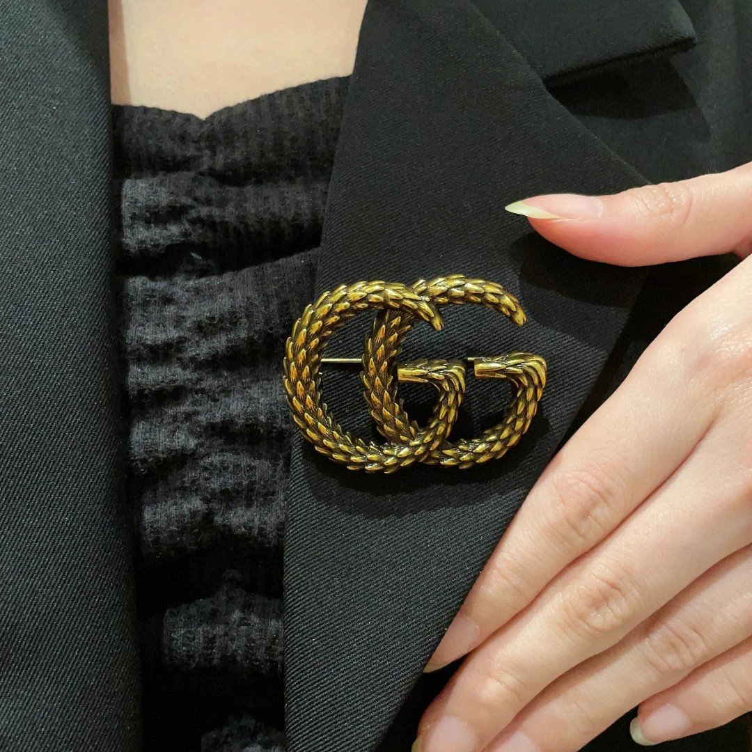 Gucci GG Beige Leather Horsebit Shoulder Bag