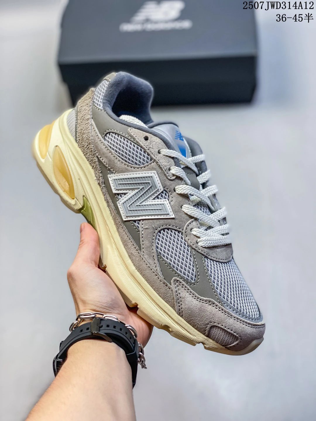 New Balance Retro Grey Blue Suede Mesh Chunky Dad Sneakers