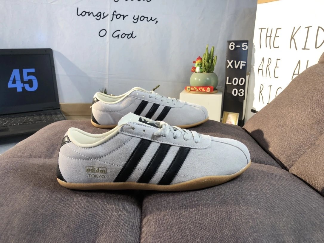 Adidas Tokyo Light Gray Suede Low Top Gum Sneakers