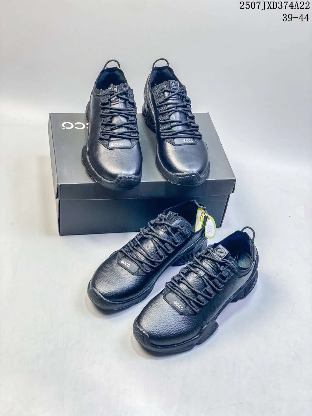 Ecco Black Leather Sneakers Unisex Casual Walking Shoes