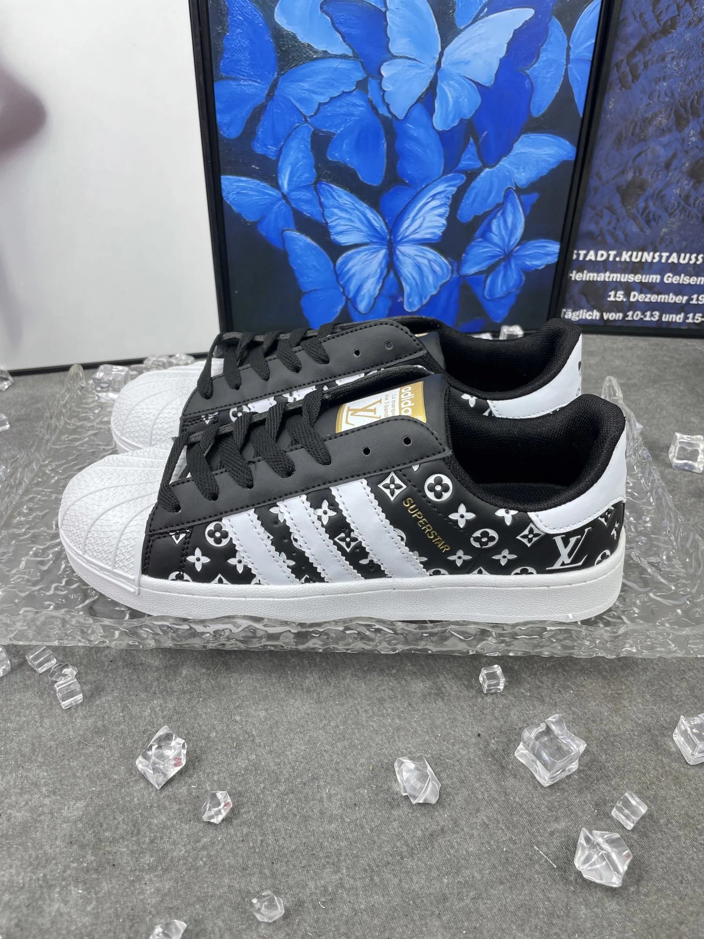 Adidas Black White 3-Stripes Low Top Sneakers