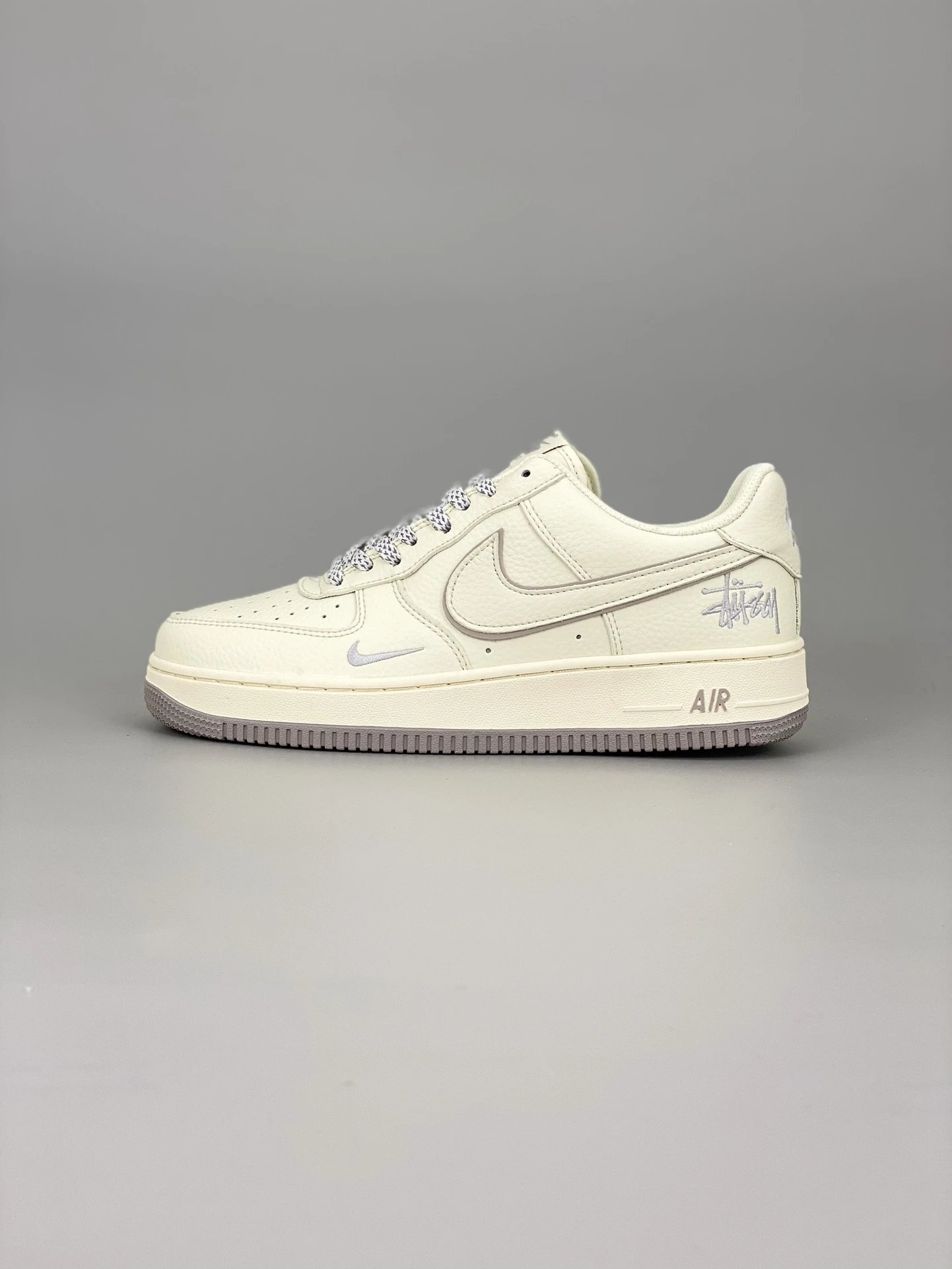 Nike Air Force 1 Low Stüssy Off-White Grey Sneakers