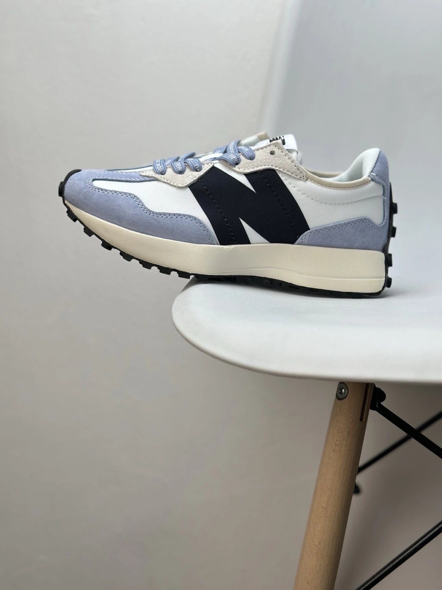 New Balance 327 Light Blue Beige Retro Unisex Sneakers