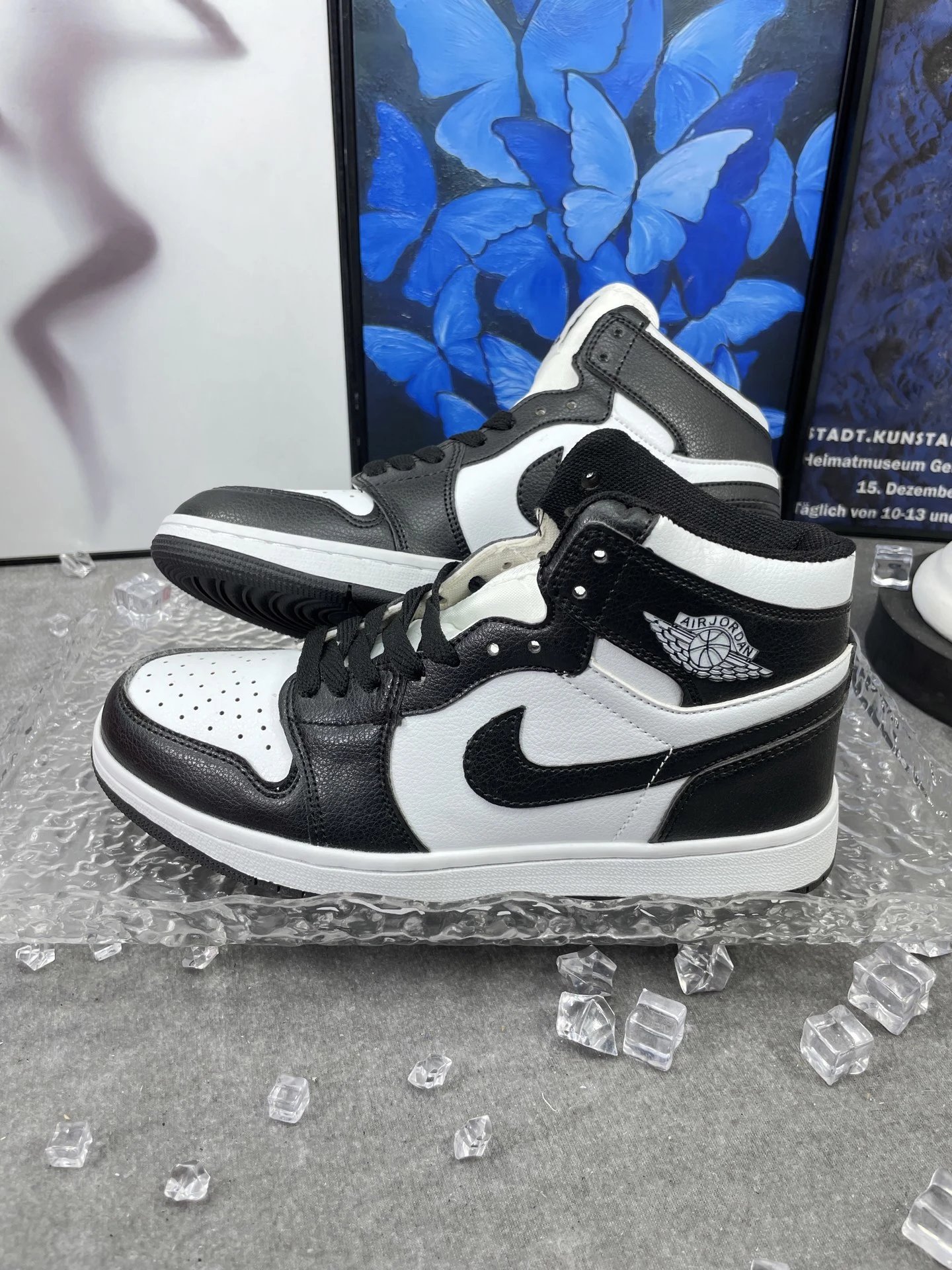 Air Jordan Retro Black White Red Basketball Sneakers