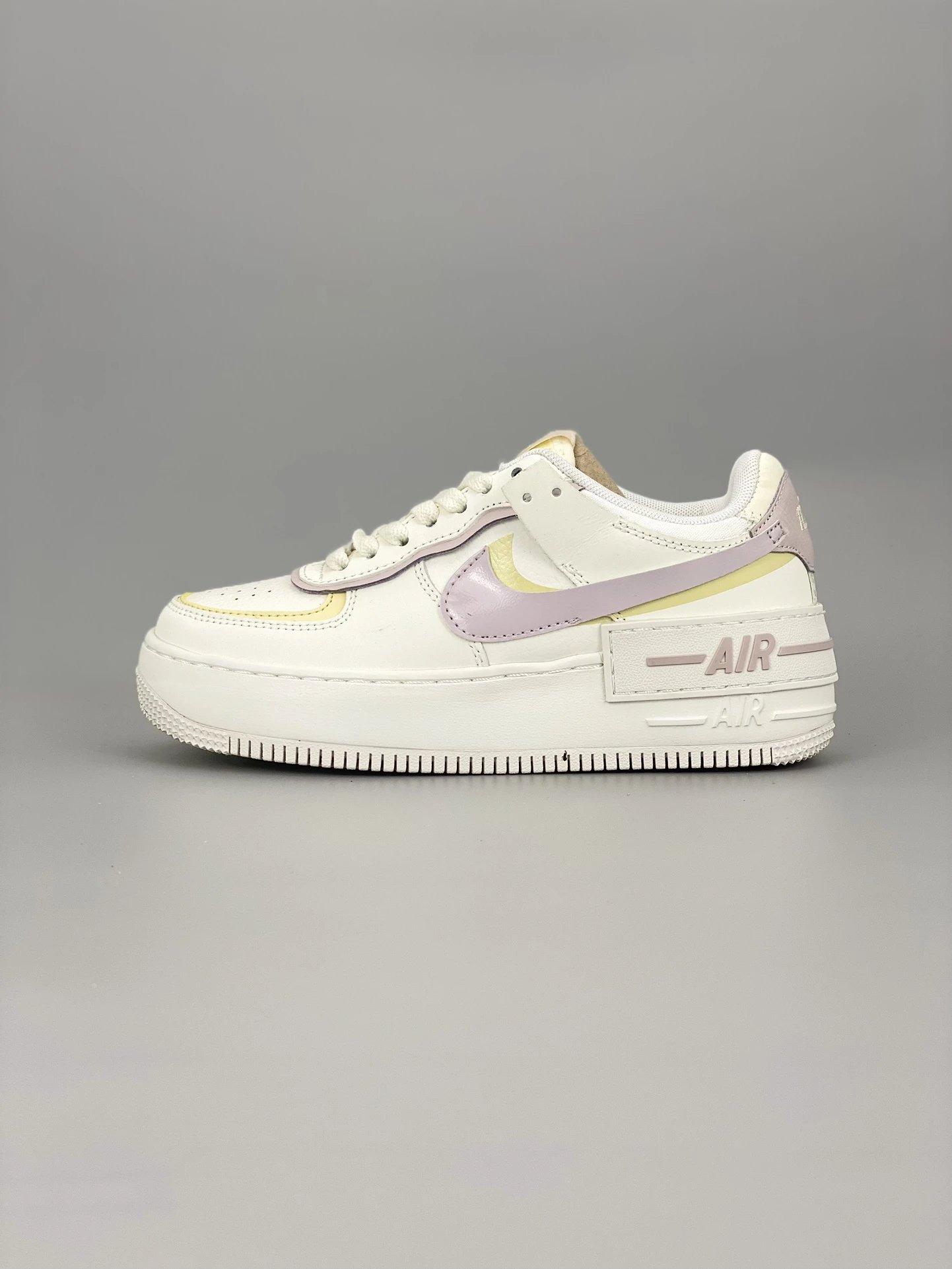 Nike Classic Black White Low Top Sneakers
