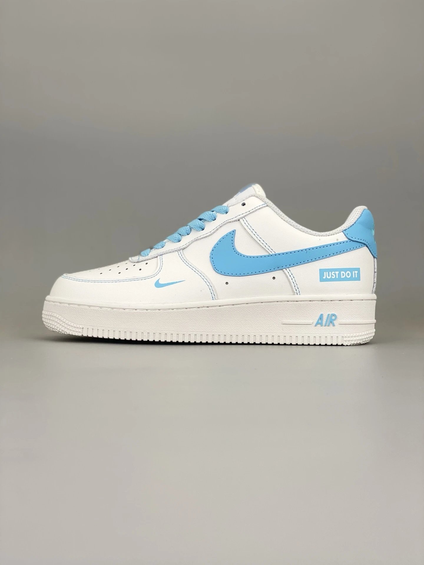 Nike Air Force 1 White Blue Low Top Sneakers