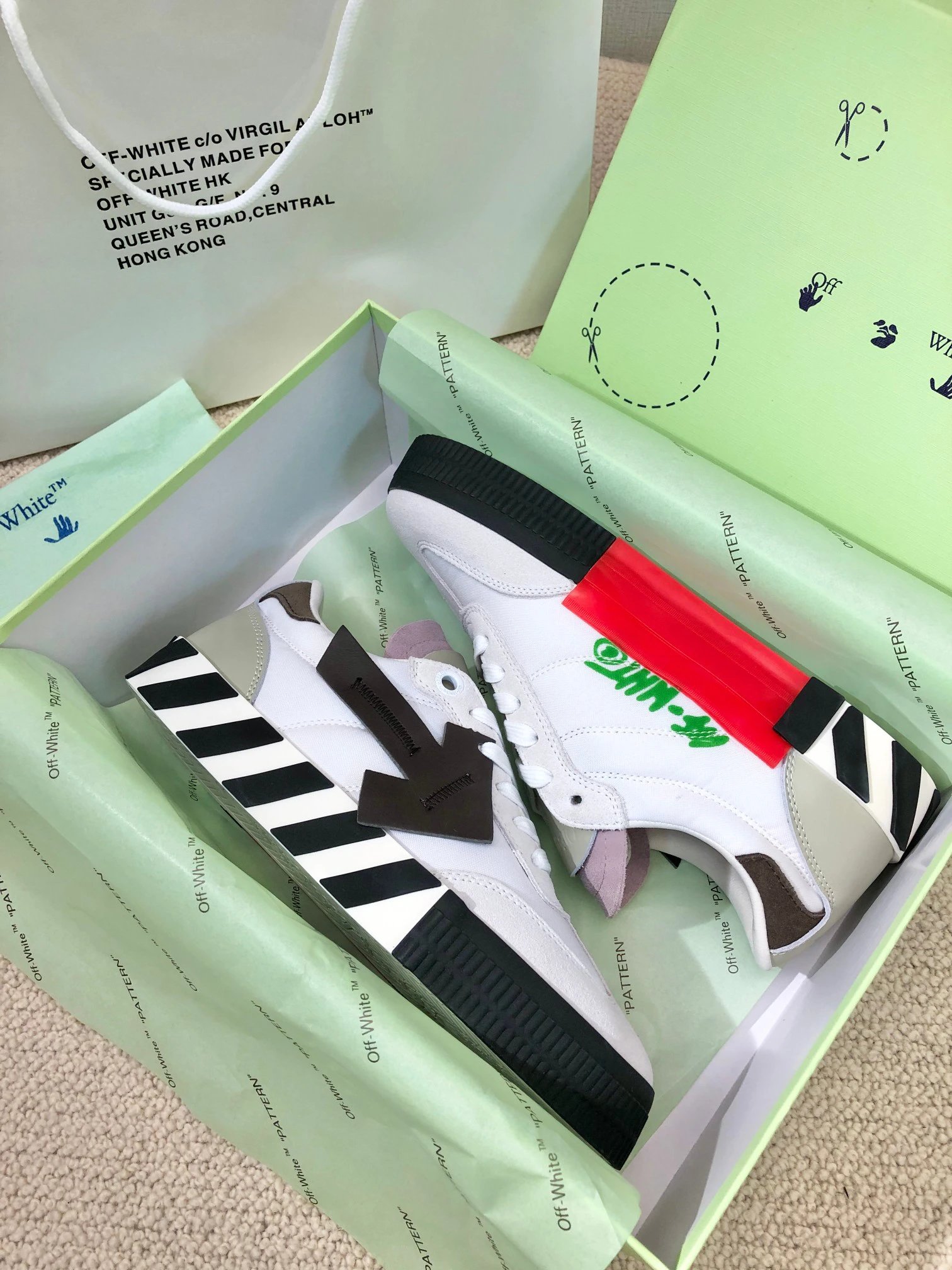Off-White Low-Top Leather Sneakers White Arrow Zip-Tie