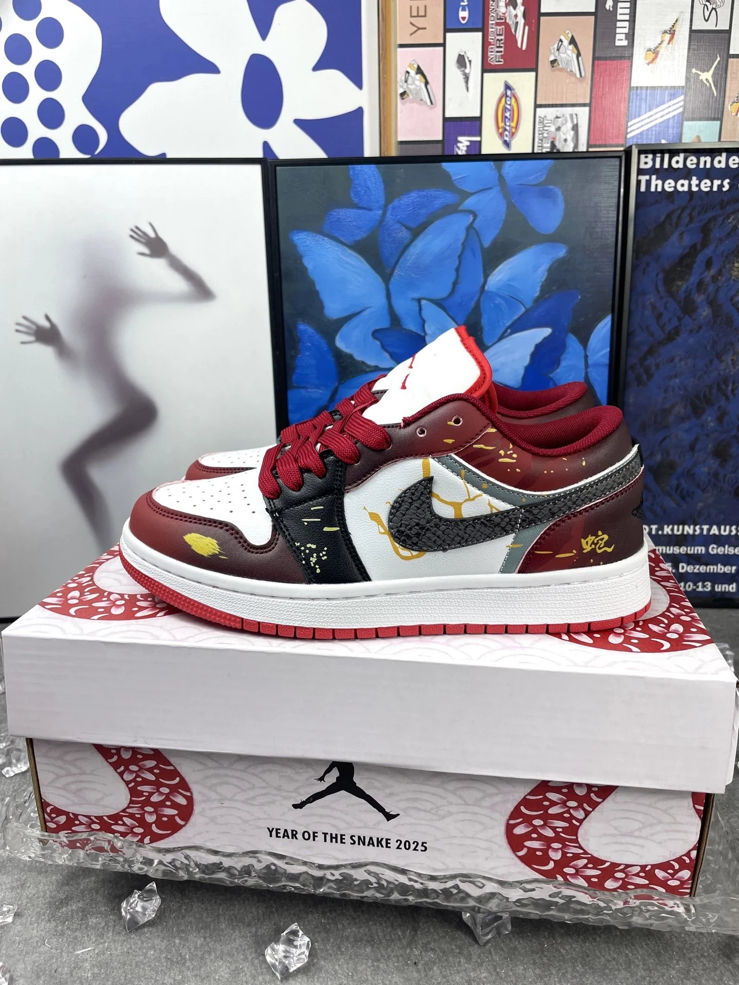 Air Jordan AJ1 Low Year of Snake Burgundy Gold Sneakers