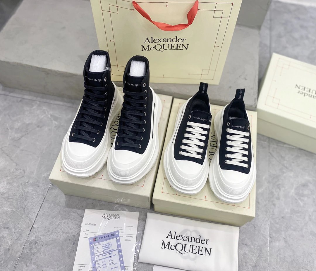 Alexander McQueen White/Black Chunky Leather Sneakers
