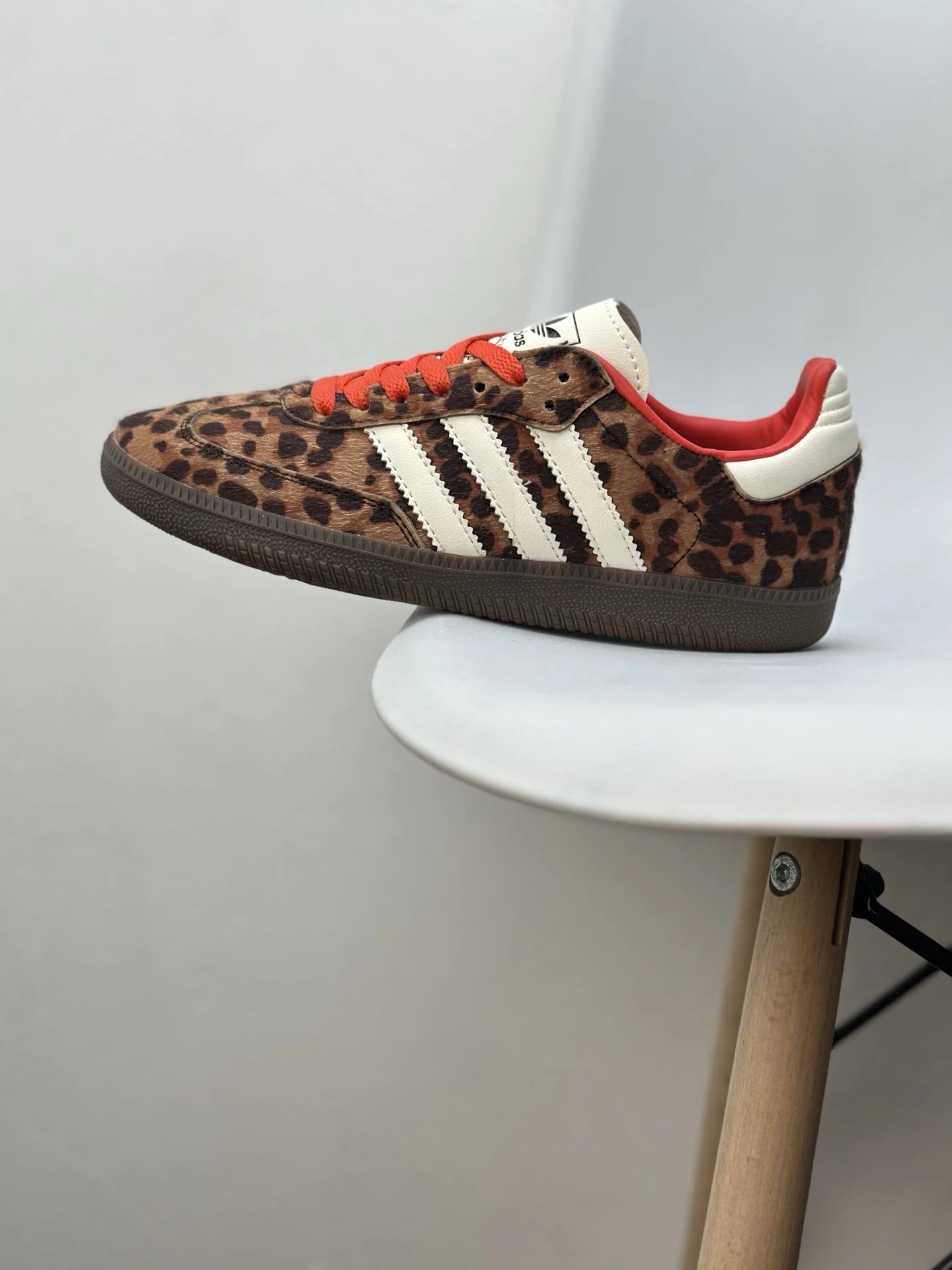 Adidas White Running Shoes Unisex Breathable Sneakers 2024