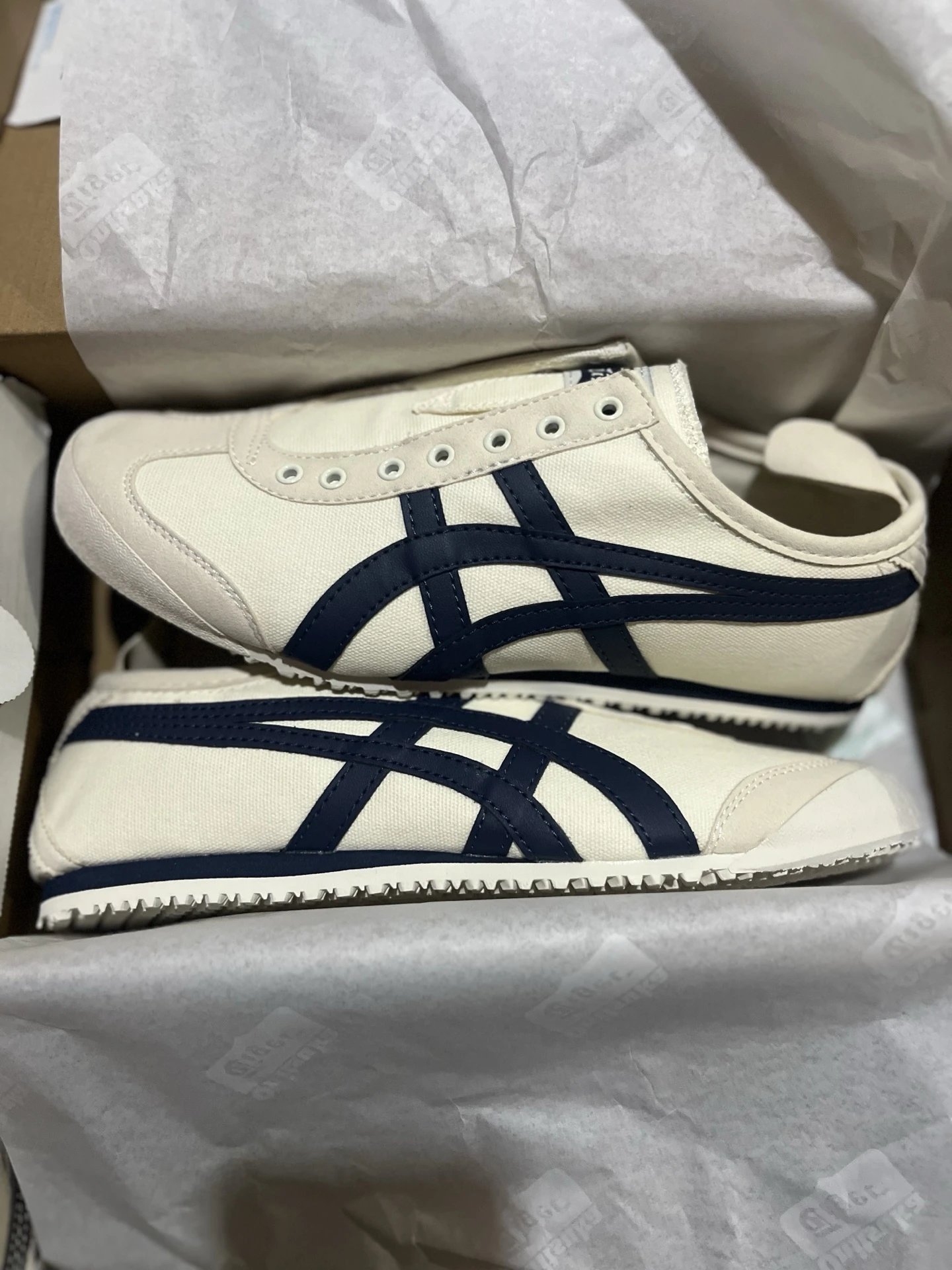 Onitsuka Tiger Mexico 66 Cream Navy Canvas Sneakers