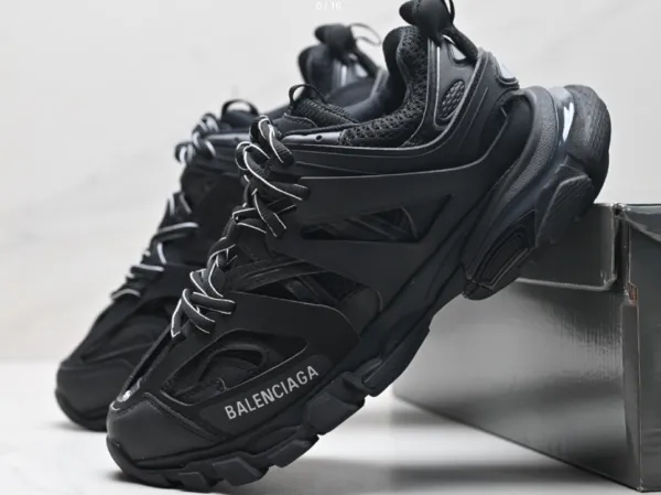 Balenciaga Track Trainer Blue and White Chunky Sneakers - 3