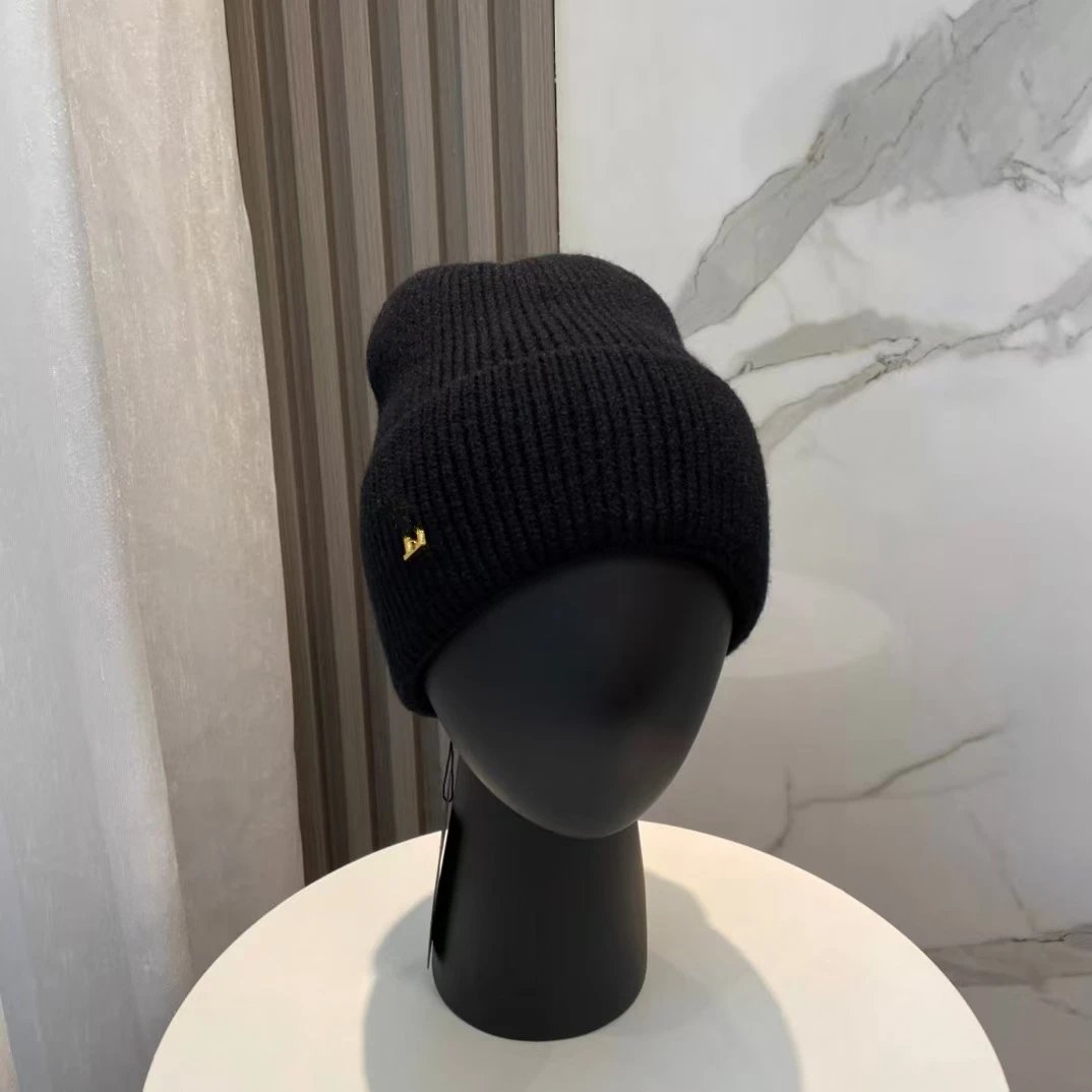 Celine Logo-Embellished Ribbed Knit Beanie White - 18