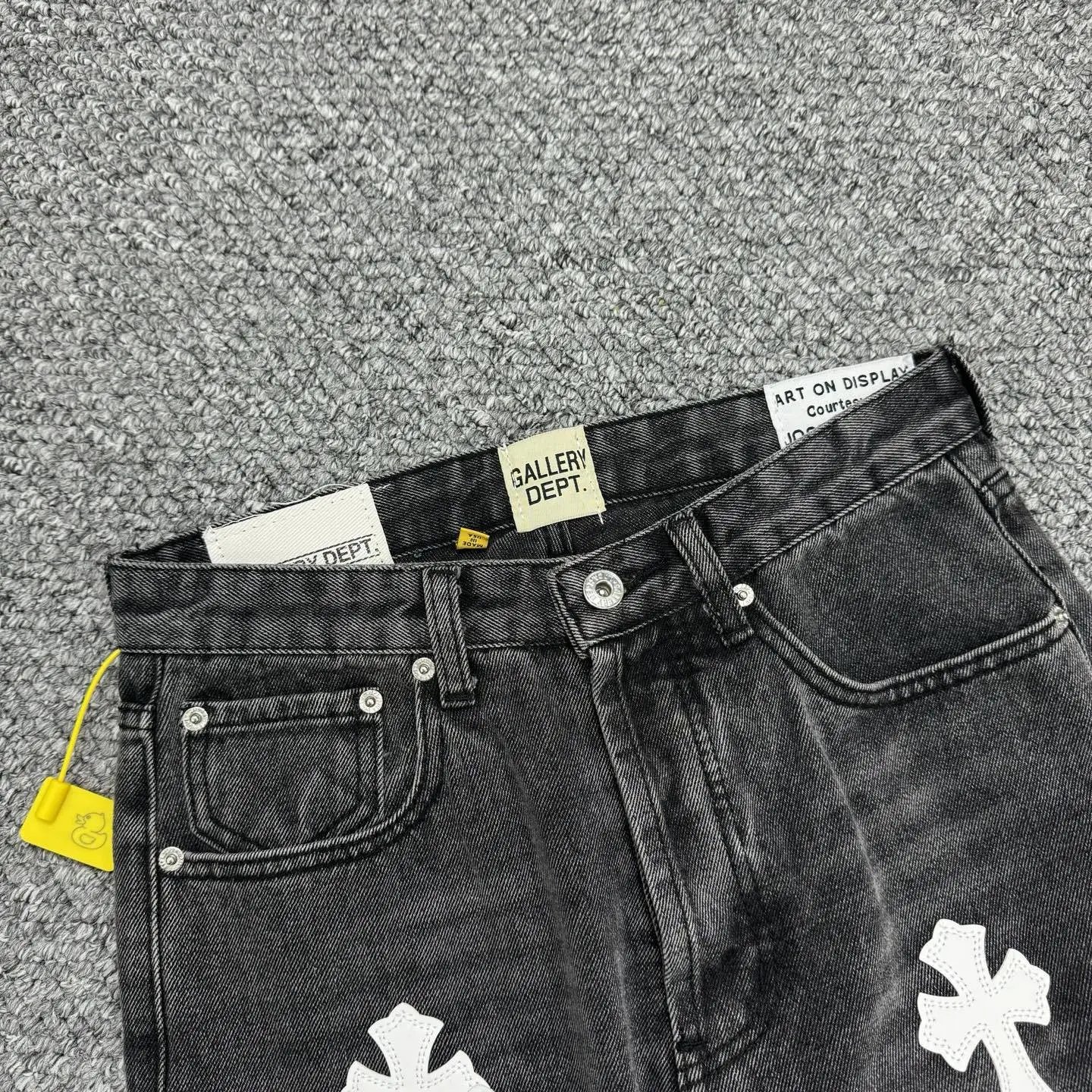 Gallery Dept x Levi's Cross-Print Distressed Black Jeans - 8