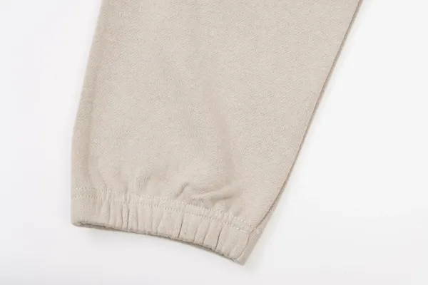 Fear of God Essentials Arch Logo Black Crewneck Sweatshirt - 38