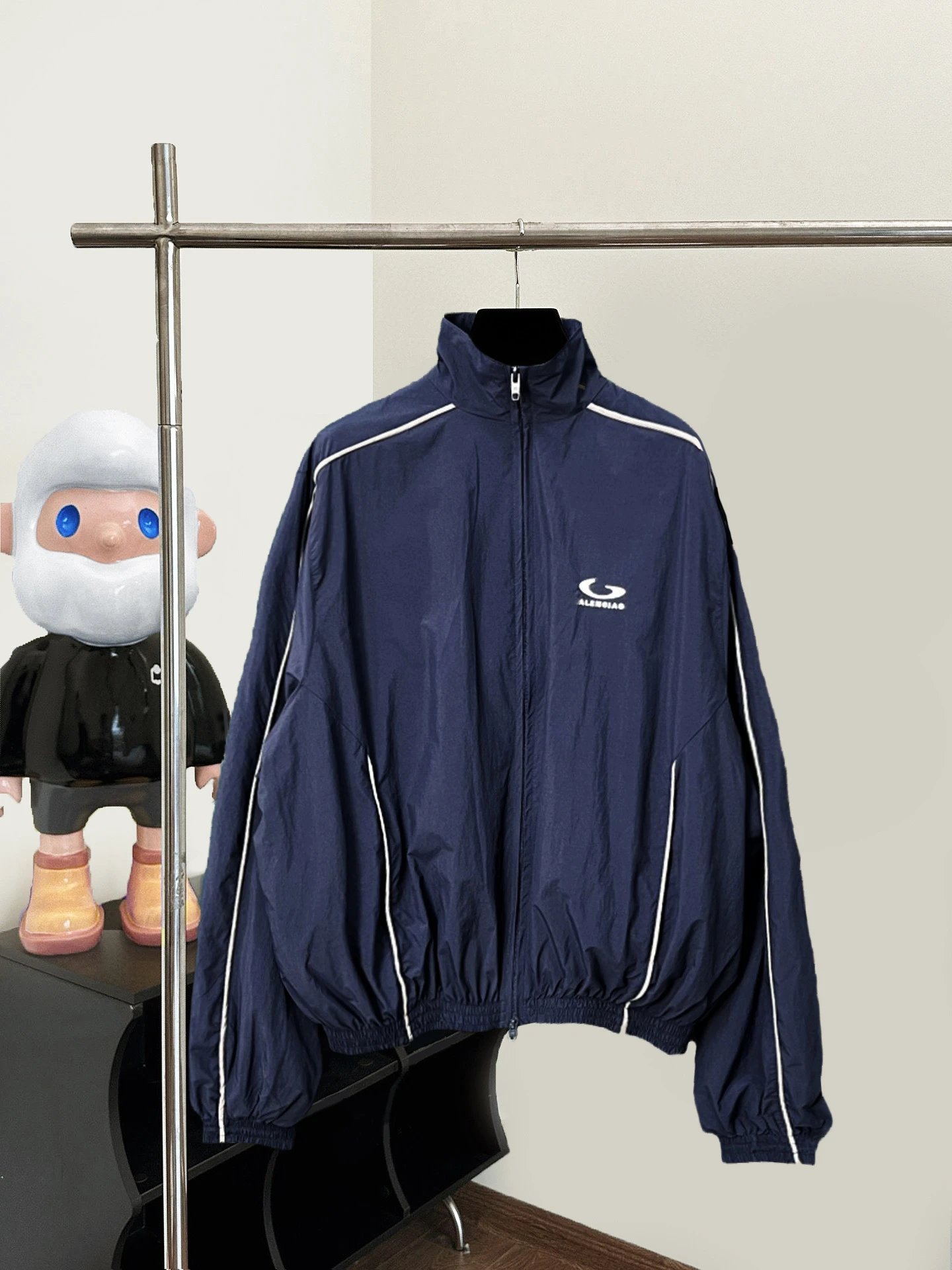 Half Circle Embroidery Letter Reflective Jacket photo 6