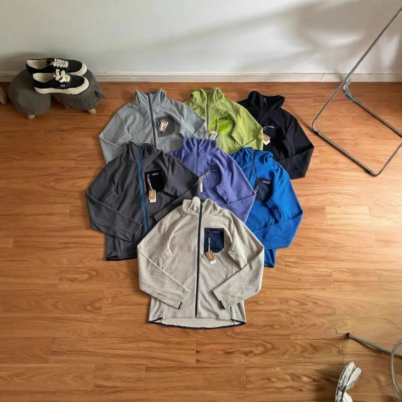 Patagonia M's R1 Air Full-Zip Hooded Fleece