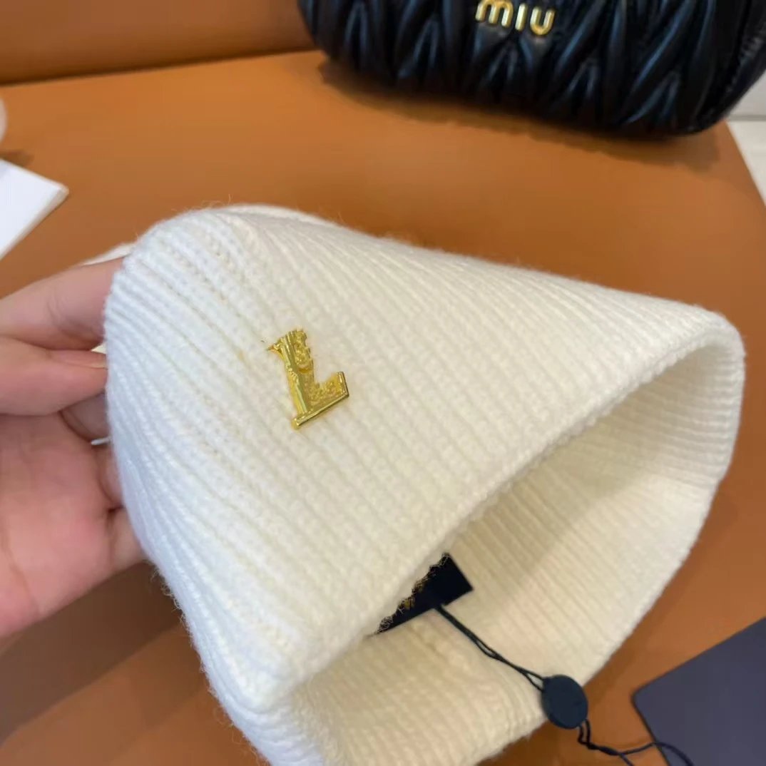Celine Logo-Embellished Ribbed Knit Beanie White - 21