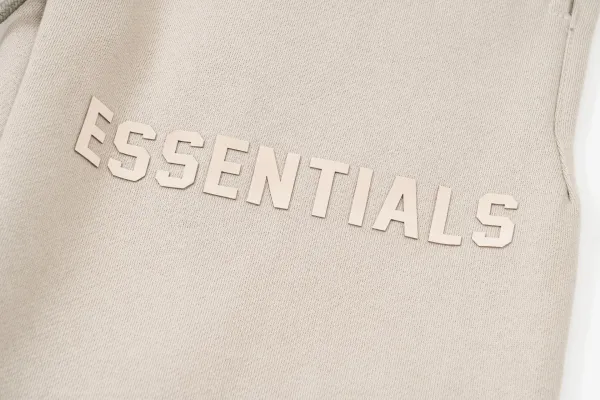 Fear of God Essentials Arch Logo Black Crewneck Sweatshirt - 36