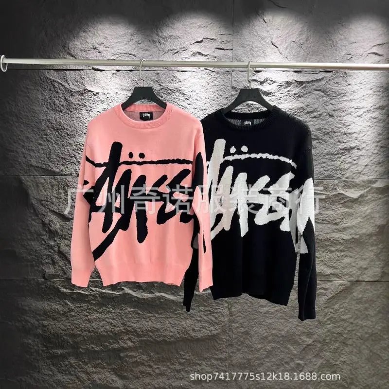 Arc Letter Embroidery Knit Sweater