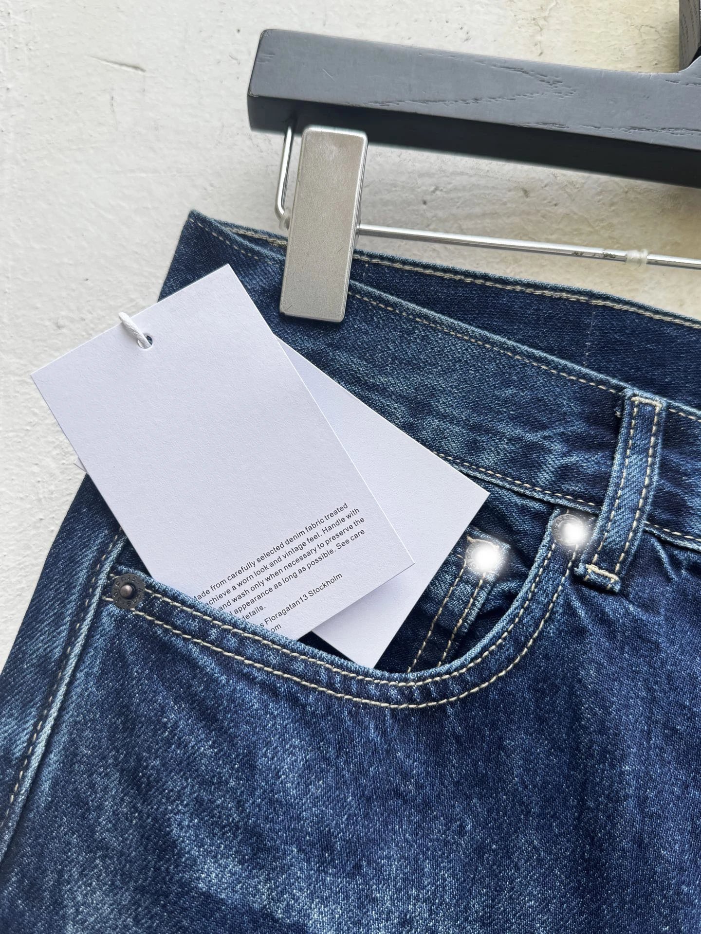 Water Ripple Cat Whisker Washed Mid-Rise Jeans photo 8