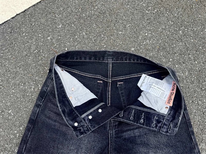 Customized Distressed Chain-Adorned Wide-Leg Jeans - 9
