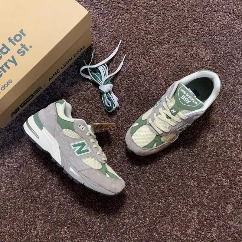 991 Gray-green