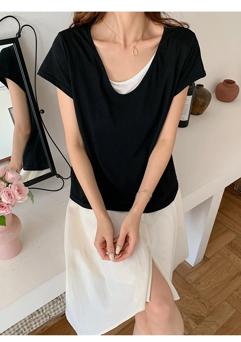 黑色