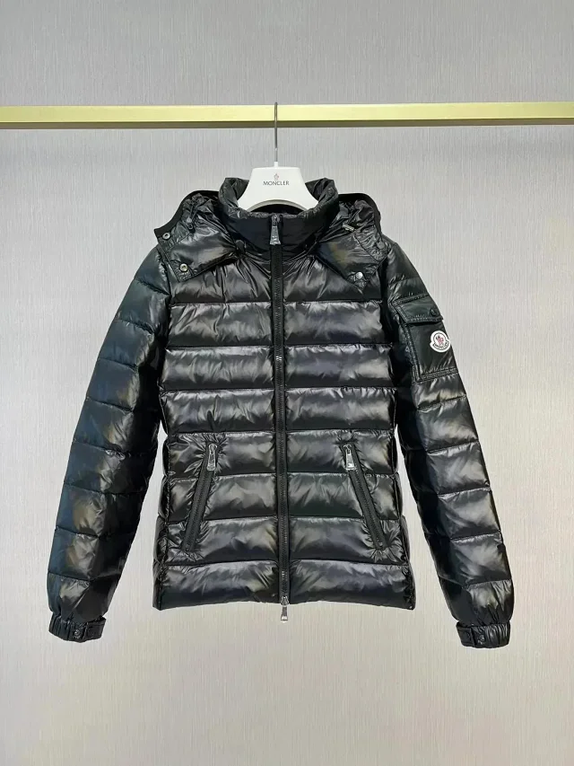 Moncler Down Jackets Quilted Puffer product detail image 4