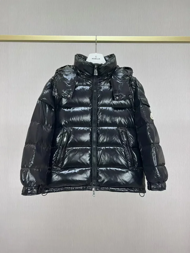 Moncler Down Jackets Quilted Puffer product detail image 14
