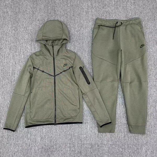 Nike Hooded zip-up sportswear — 17