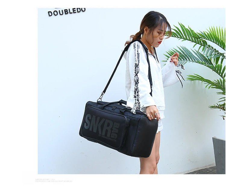 Design Sneaker Myth SNKR Bag Black Duffle Bag - 28