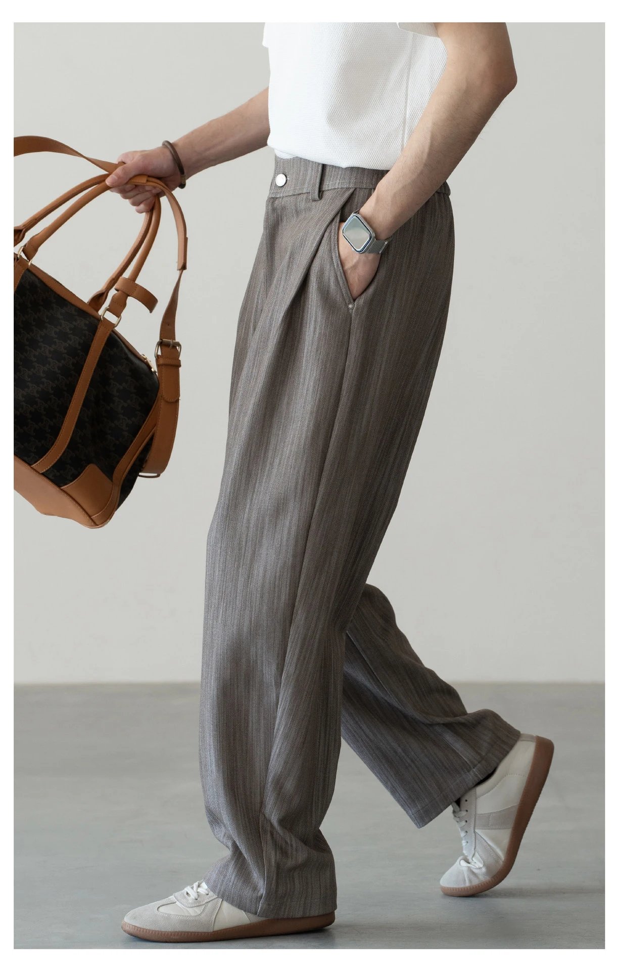 Design Wide-Leg Pleated Trousers Black Pants - 22