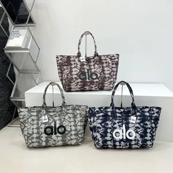 Alo Gray Tie-Dye Logo Tote Bag - 16