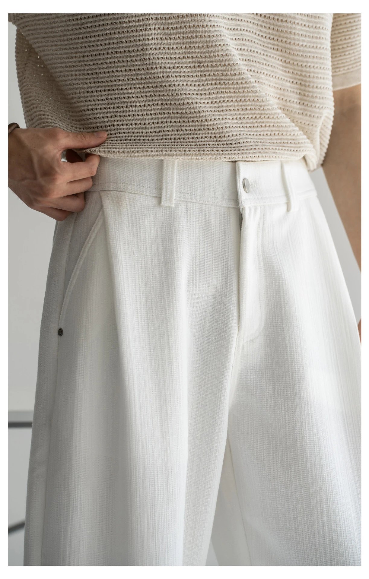 Design Wide-Leg Pleated Trousers Black Pants - 15
