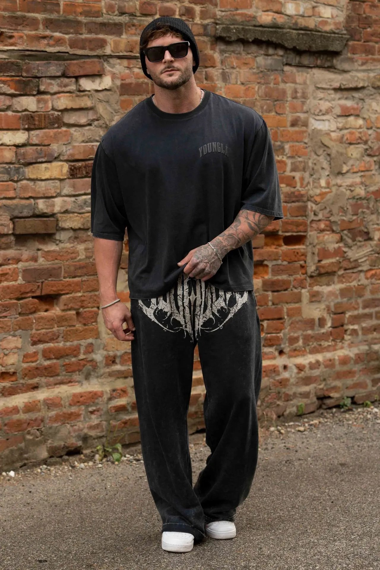 Design Graphic Print Baggy Pants Black - 5