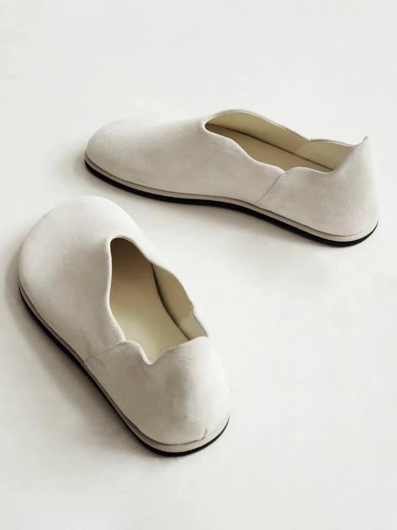 Design Scalloped-Edge Slip-On Loafers Black - 12