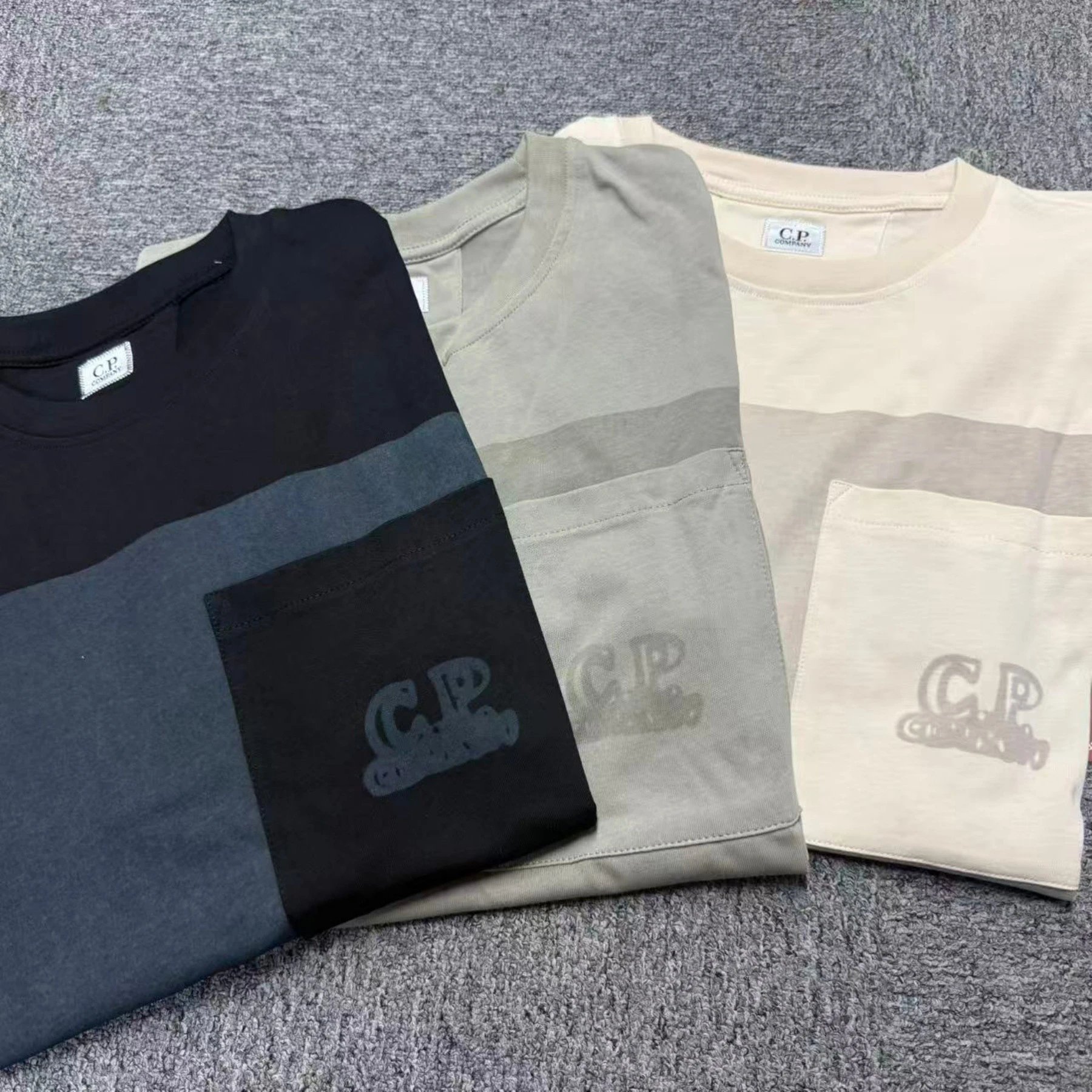 C.P. Company Color-Block Pocket T-Shirt Beige / Gray T-Shirt - 8