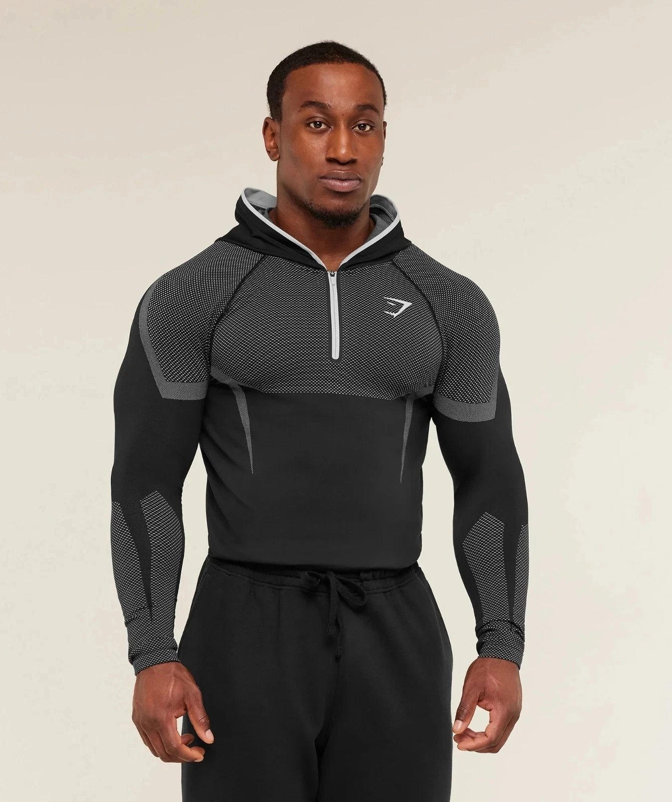 Gymshark Apex Half-Zip Hoodie Black and Forest Green - 19