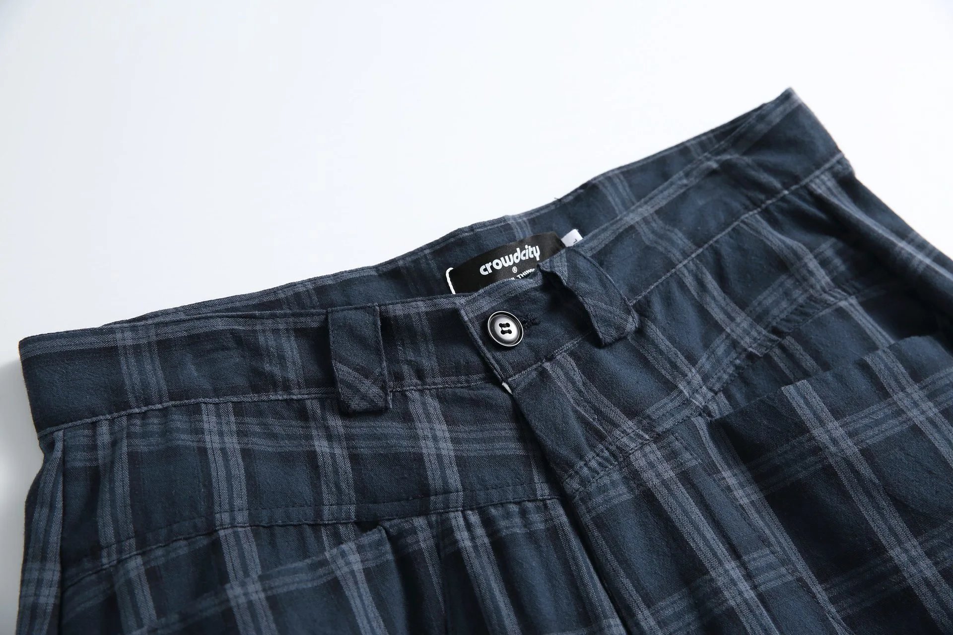 Design Crowdcity Pleated Plaid Shorts Burgundy Shorts - 8