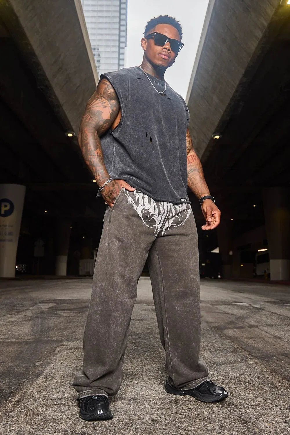 Design Graphic Print Baggy Pants Black - 4