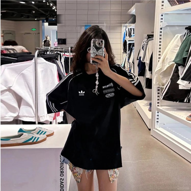 Adidas Originals Oversized Graphic T-Shirt Black - 3