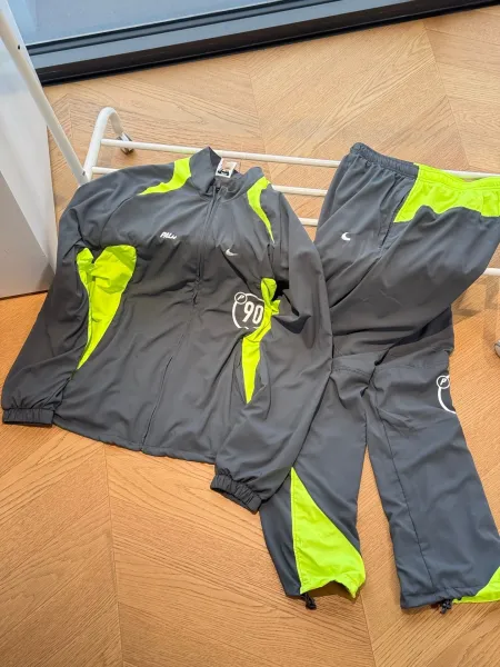 Palace x Nike Windbreaker White Neon Yellow Jacket Outerwear - 4