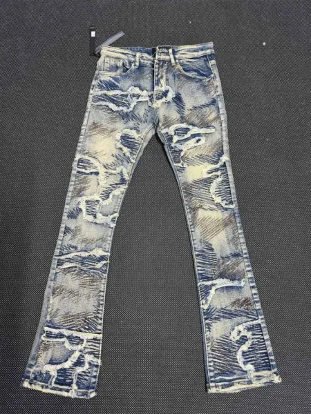 Amiri Embroidered Logo Distressed Slim Fit Jeans - 12