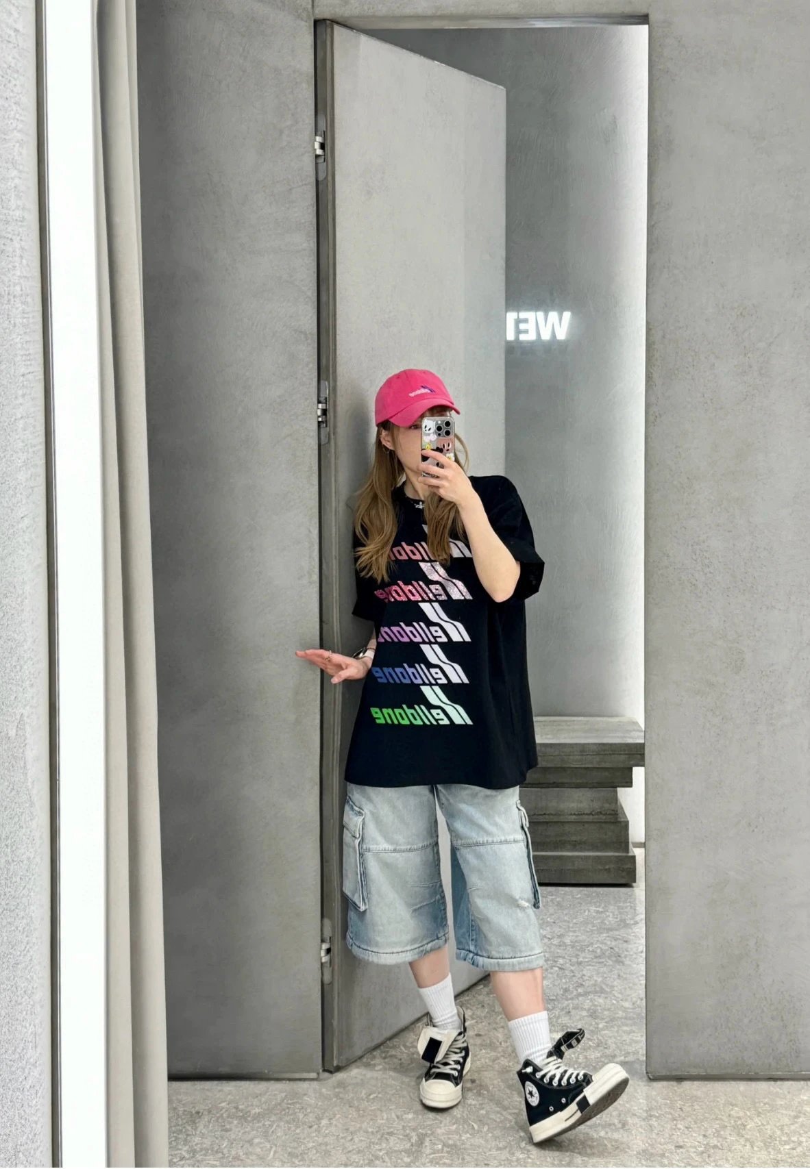 Design Wetbone Multi-Color Gradient Logo T-Shirt Gray T-Shirts - 14