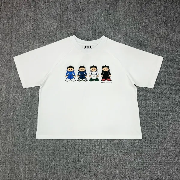 Design MESTRA x FOOT LOCKER Four Characters White T-Shirt T-Shirts - 1
