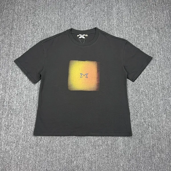 Design Gradient Square Butterfly Print Black T-Shirt - 1