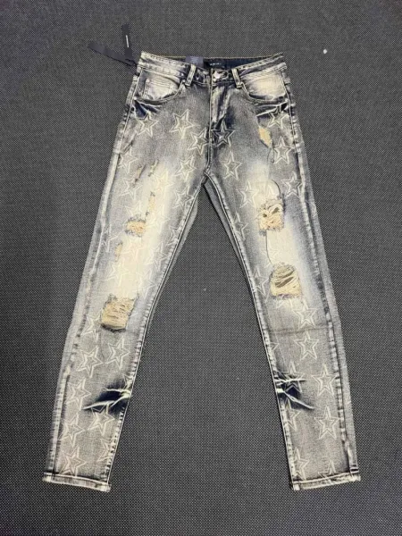 Amiri Embroidered Logo Distressed Slim Fit Jeans - 37