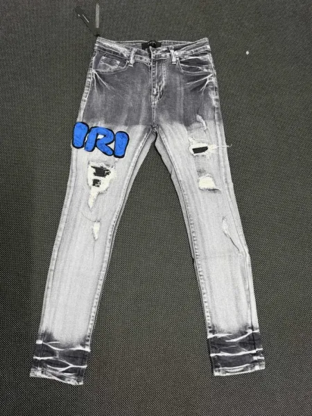 Amiri Embroidered Logo Distressed Slim Fit Jeans - 26